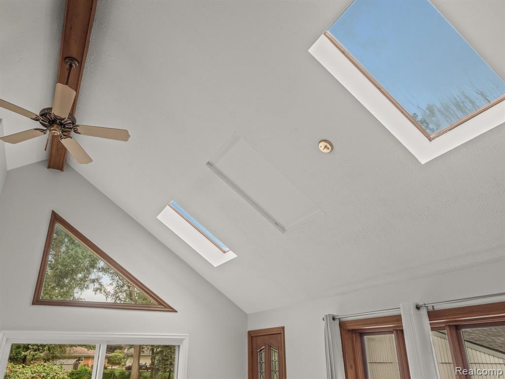 48070 Shelby Road Utica, MI 48317 - Photo 7 of 29
