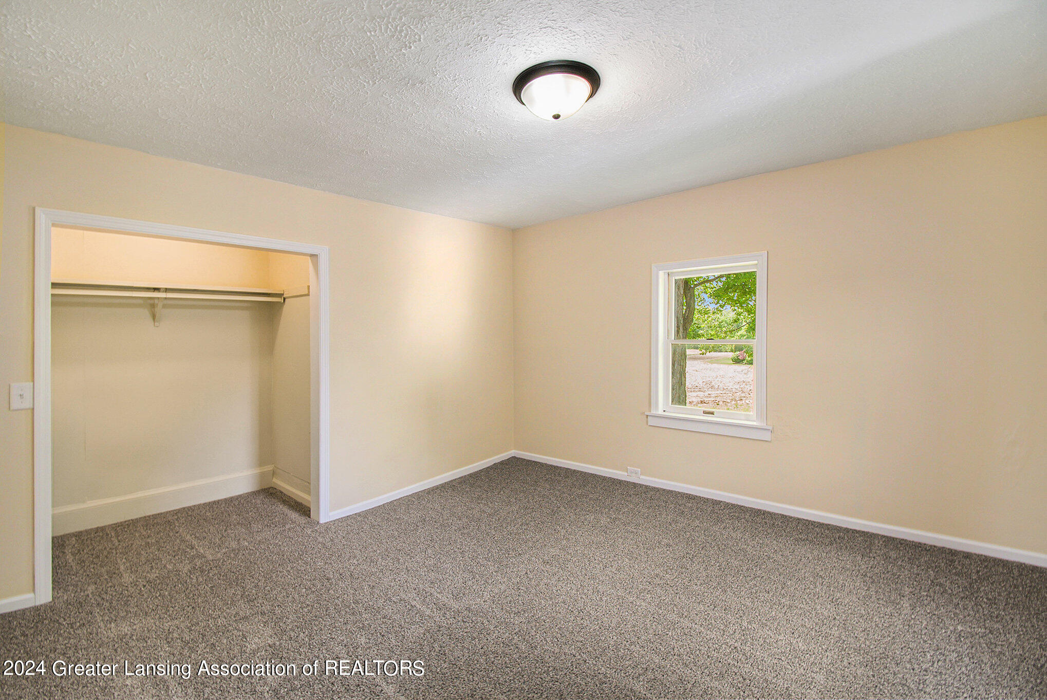 4427 South Cochran Road Charlotte, MI 48813 - Photo 14 of 38 Bedroom