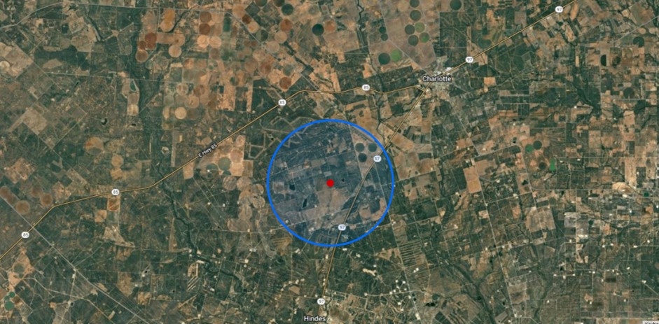 354 County Road Charlotte, TX 78011 - Photo 3 of 3 a close up of a tree