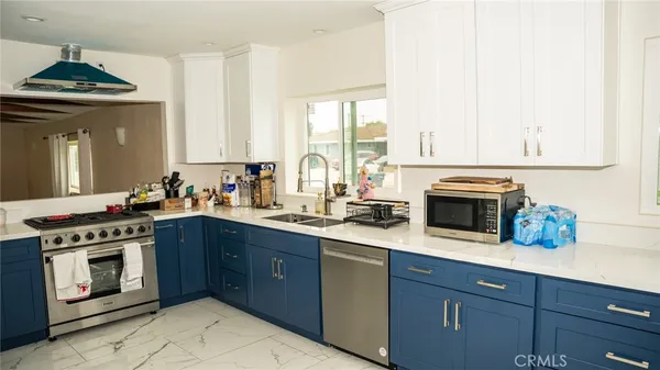 $1,299,999 | 9837 Belfair Street, Bellflower, CA 90706