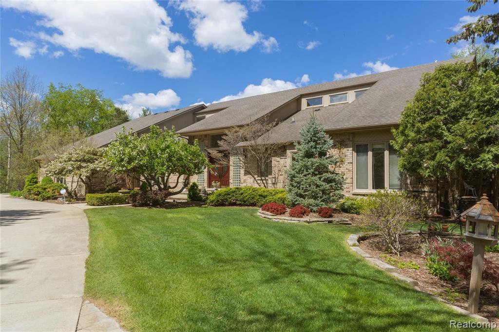 1651 Washington Road Rochester Hills, MI 48306 - Photo 2 of 60