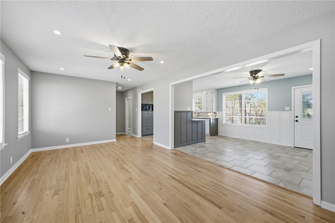 212 Helena Street Bryan, TX 77801 - Photo 2 of 25