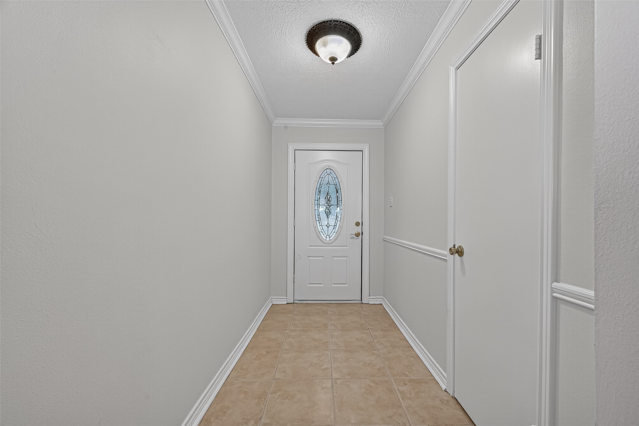 3122 Kueck Road Rosenberg, TX 77471 - Photo 2 of 25 a view of a hallway with closet