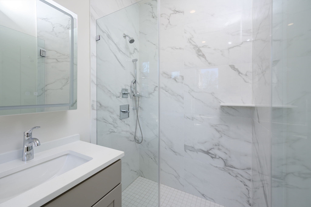 21 Tanglewood Road, Unit 1 Boston, MA 02126 - Photo 16 of 34