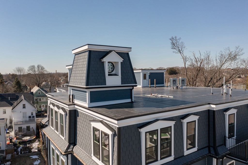 21 Tanglewood Road, Unit 1 Boston, MA 02126 - Photo 26 of 34