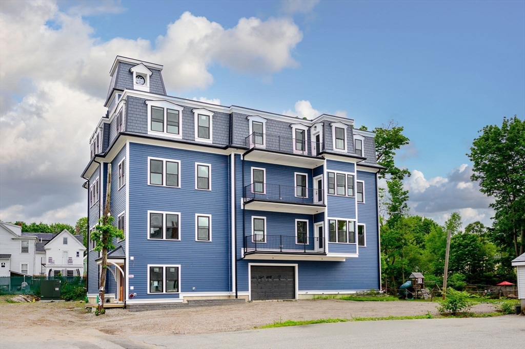 21 Tanglewood Road, Unit 1 Boston, MA 02126 - Photo 29 of 34