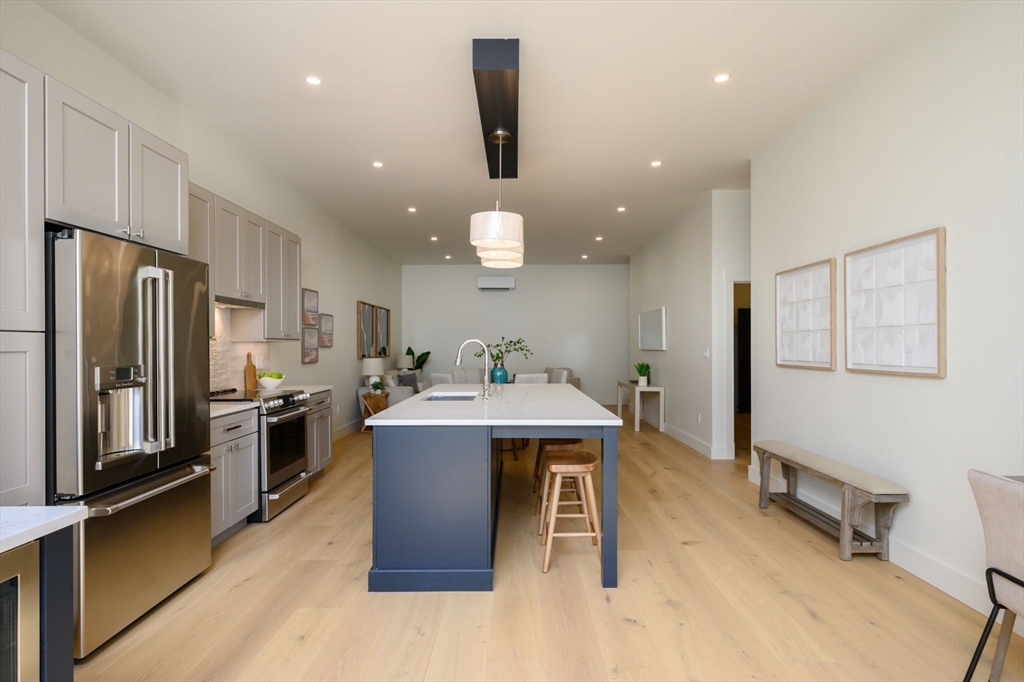 21 Tanglewood Road, Unit 1 Boston, MA 02126 - Photo 7 of 34