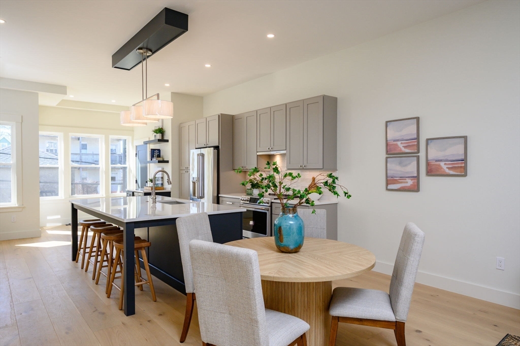 21 Tanglewood Road, Unit 1 Boston, MA 02126 - Photo 9 of 34