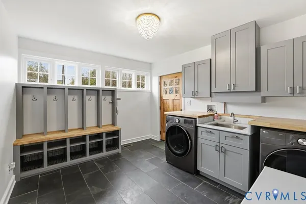 $1,095,000 | 4400 South Willetta Drive, Richmond, VA 23221