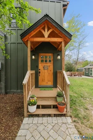 $1,095,000 | 4400 South Willetta Drive, Richmond, VA 23221