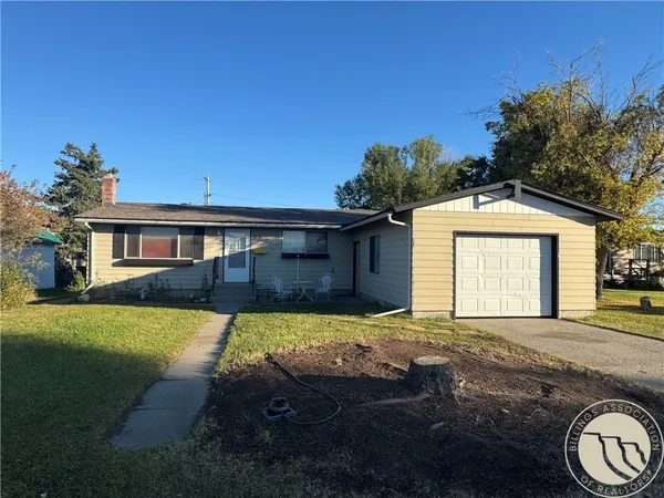 $330,000 | 915 East 2nd Avenue, Big Timber, MT 59011