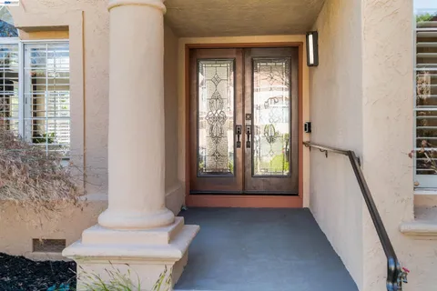 $1,348,000 | 258 El Pueblo Place, Clayton, CA 94517