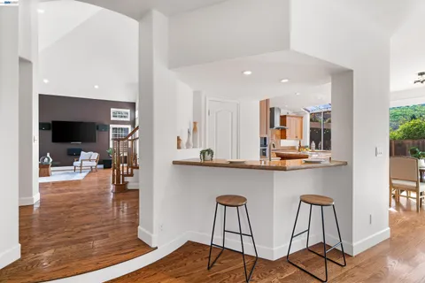 $1,348,000 | 258 El Pueblo Place, Clayton, CA 94517