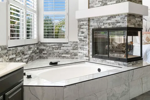 $1,348,000 | 258 El Pueblo Place, Clayton, CA 94517