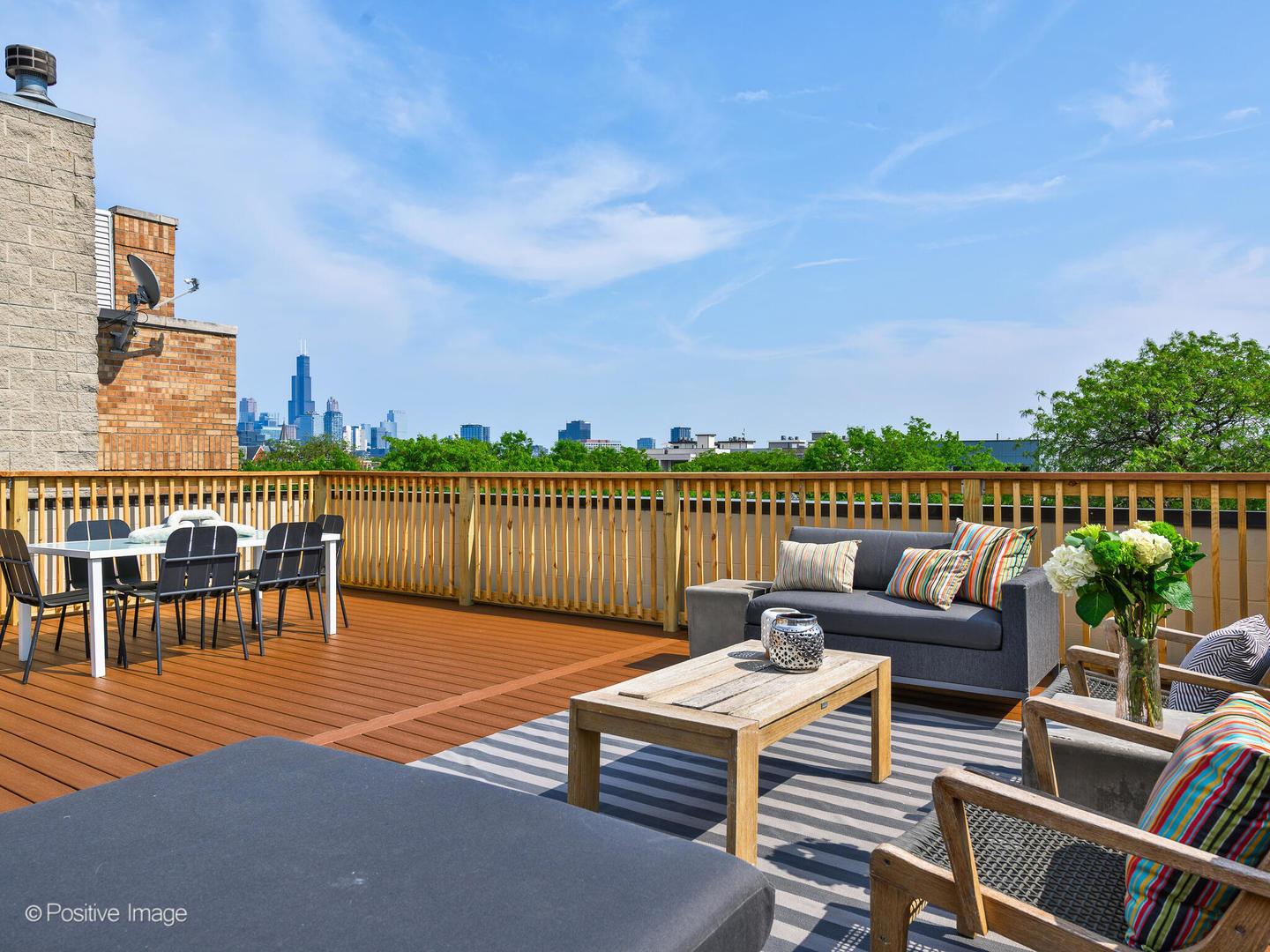 1832 West Rice Street, Unit 3 Chicago, IL 60622 - Photo 28 of 30 a view of a terrace with couches and city view