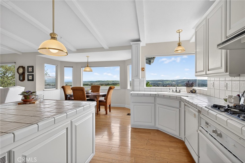 11200 Santa Ana Road Atascadero, CA 93422 - Photo 13 of 73