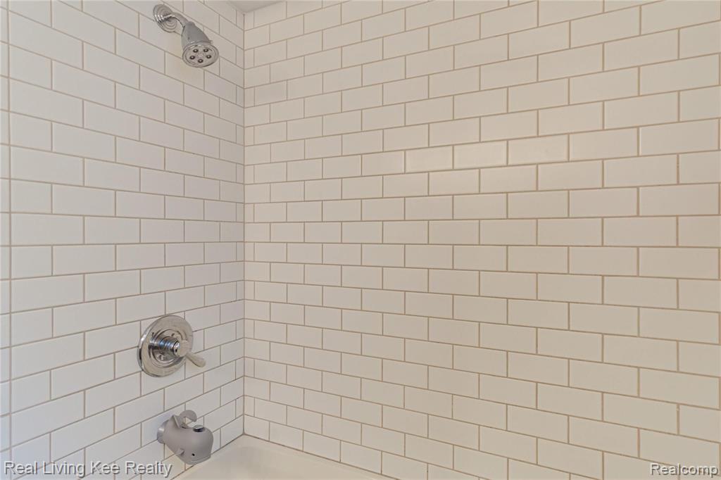 1088 North Adams Road Rochester Hills, MI 48306 - Photo 28 of 49