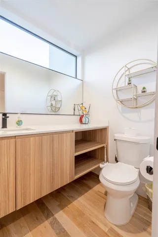 $6,000 | 709 Memorial Heights Drive, Houston, TX 77007