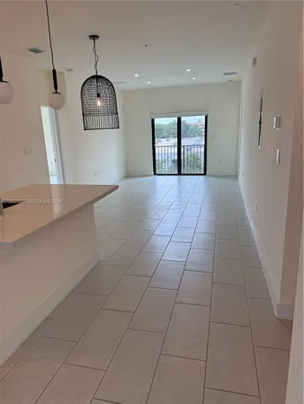 $2,950 | 8167 Northwest 41st Street, Unit E308, Doral, FL 33166