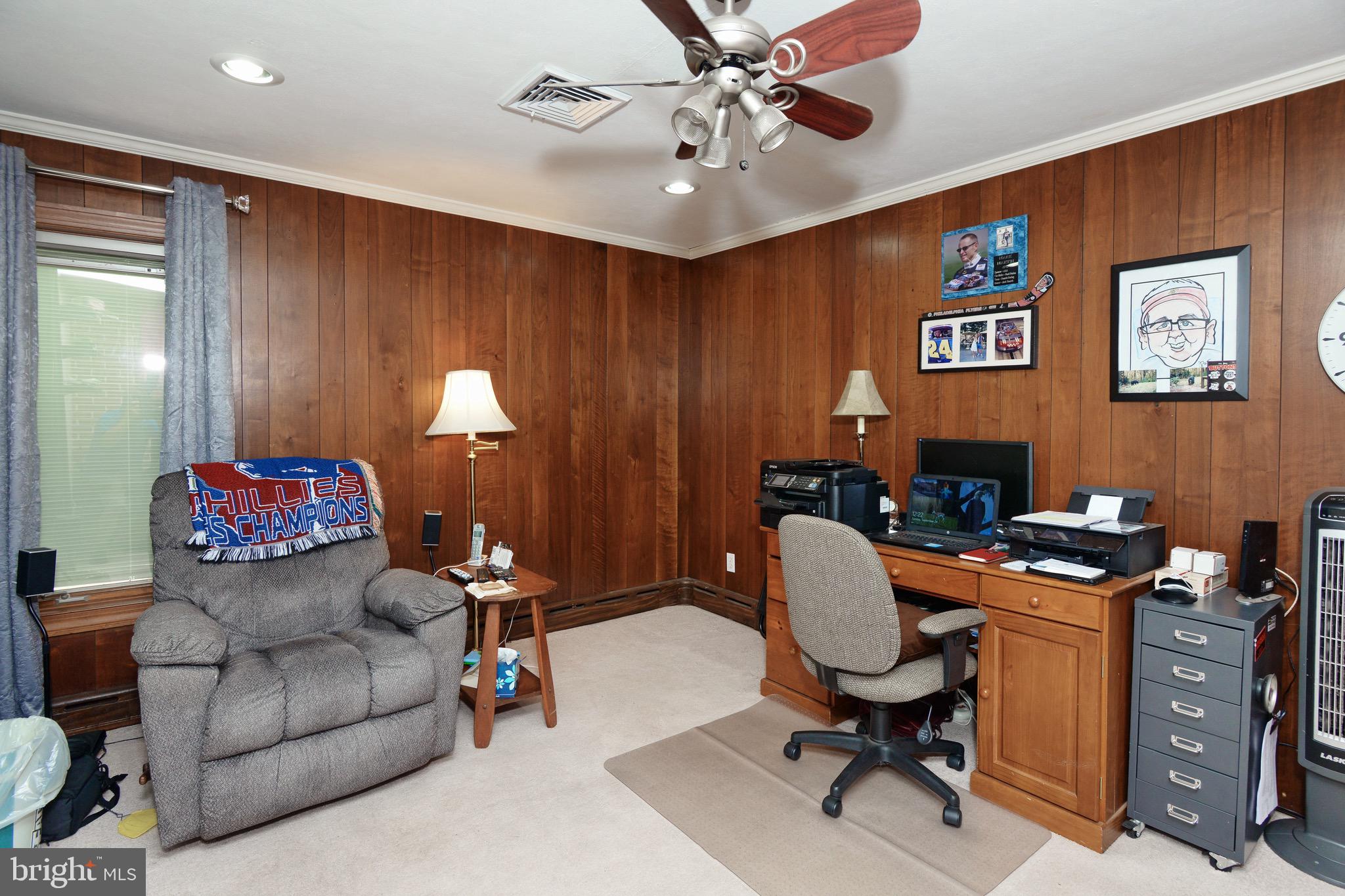449 Landis Road Harleysville, PA 19438 - Photo 19 of 46 Home Office or Den