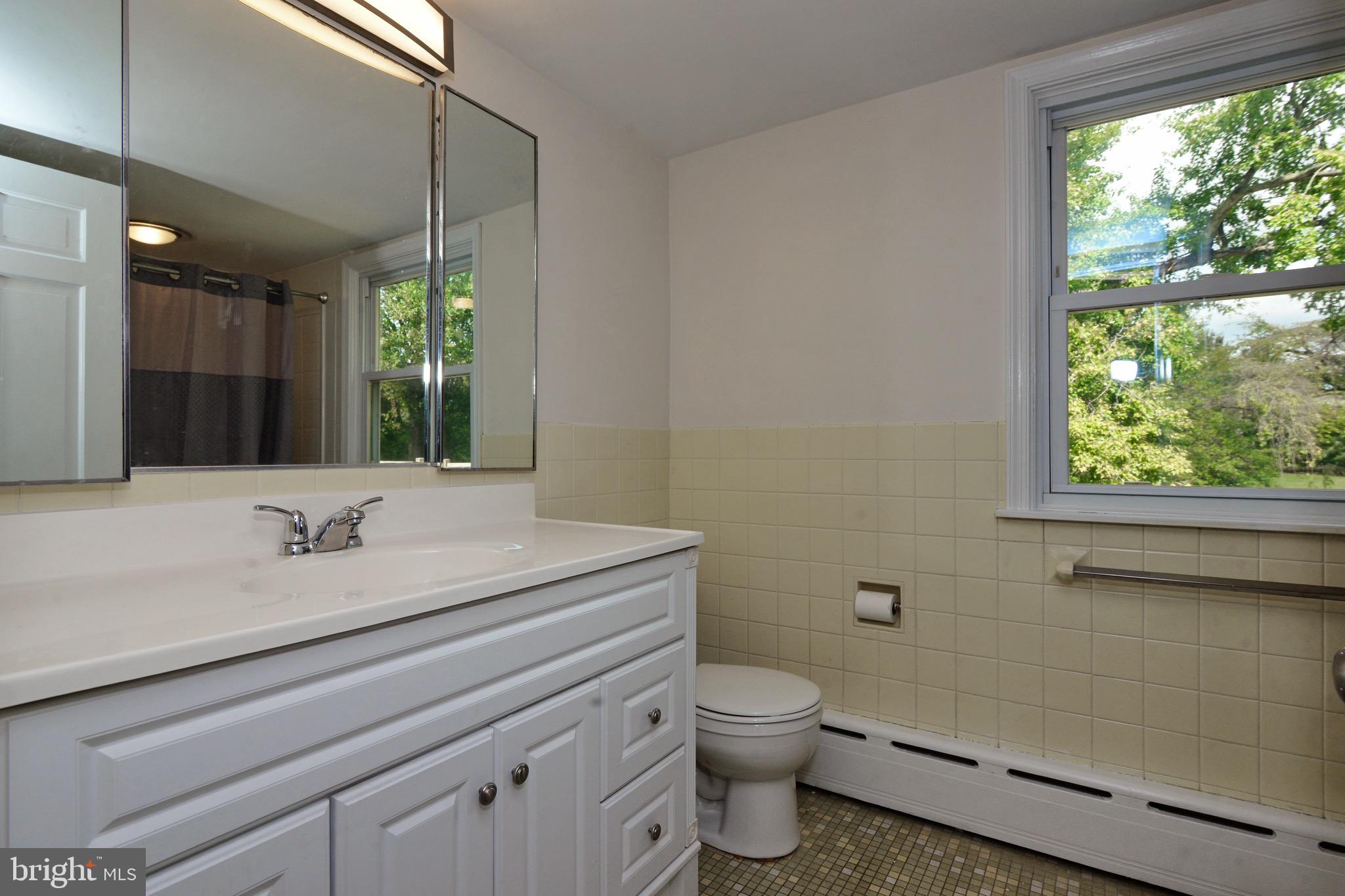 449 Landis Road Harleysville, PA 19438 - Photo 34 of 46 Full Bath on Second Floor