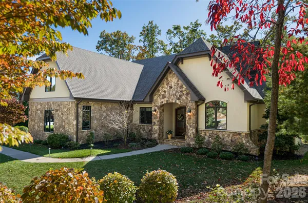 $1,330,000 | 25 Cherokee Orchard Court, Fairview, NC 28730