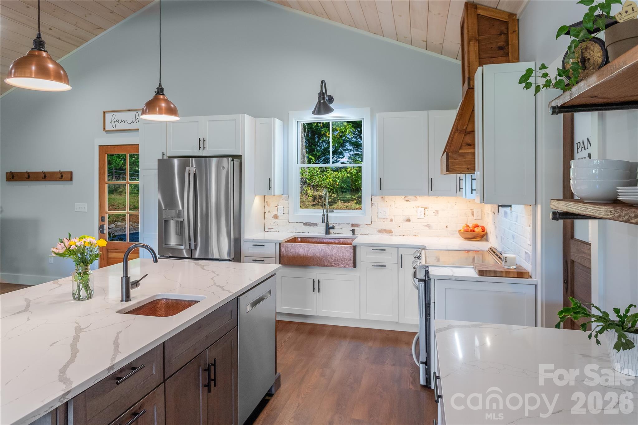 100 Kinloch Lane Clyde, NC 28721 - Photo 4 of 44