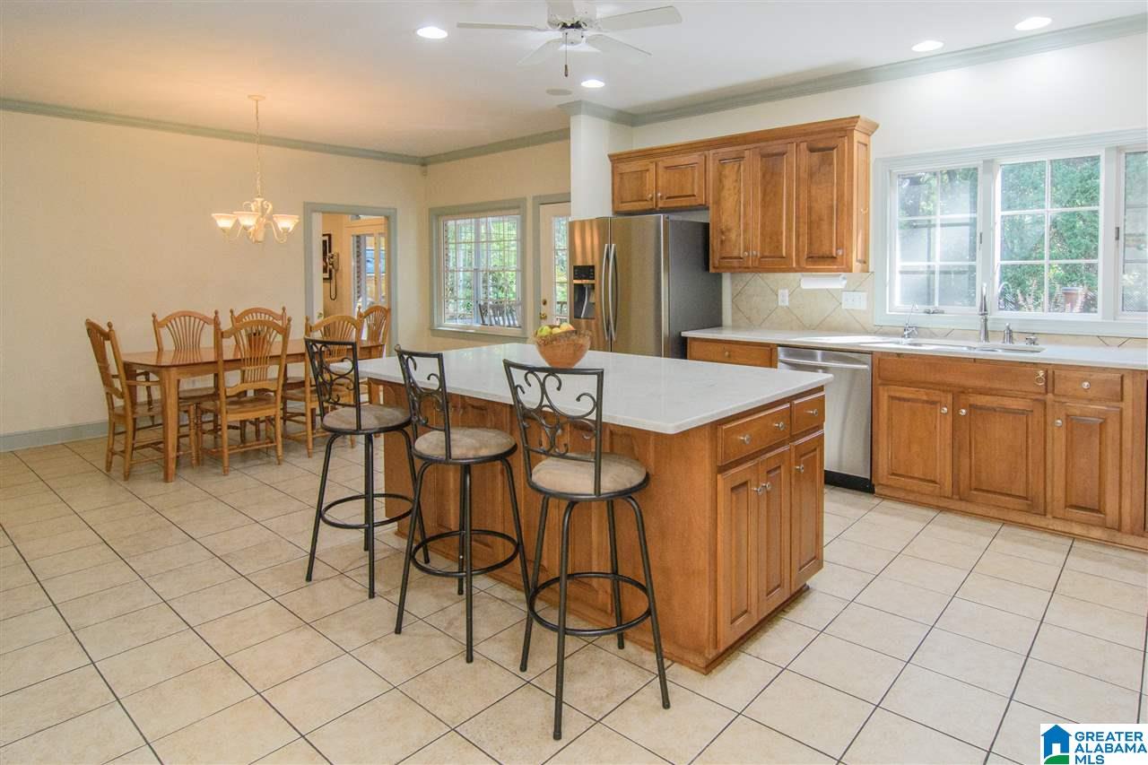2028 Magnolia Ridge Drive Birmingham, AL 35243 - Photo 8 of 50