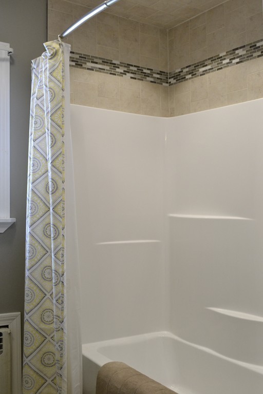 63 Whitins Road Sutton, MA 01590 - Photo 8 of 15 Gallery Image 8