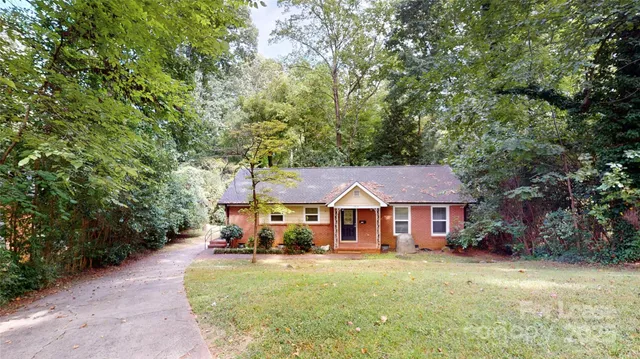 $2,250 | 3414 Bonneville Drive, Charlotte, NC 28205