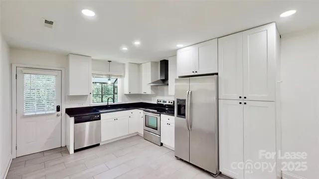 $2,250 | 3414 Bonneville Drive, Charlotte, NC 28205