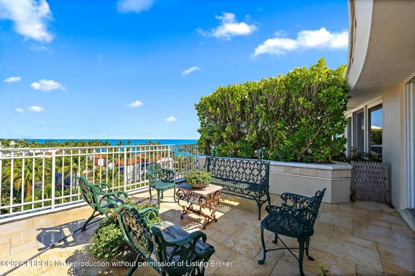 $12,500,000 | 100 Royal Palm Way, Unit PH4, Palm Beach, FL 33480