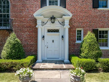 $5,900,000 | 41 C North Broadway, Irvington, NY 10533
