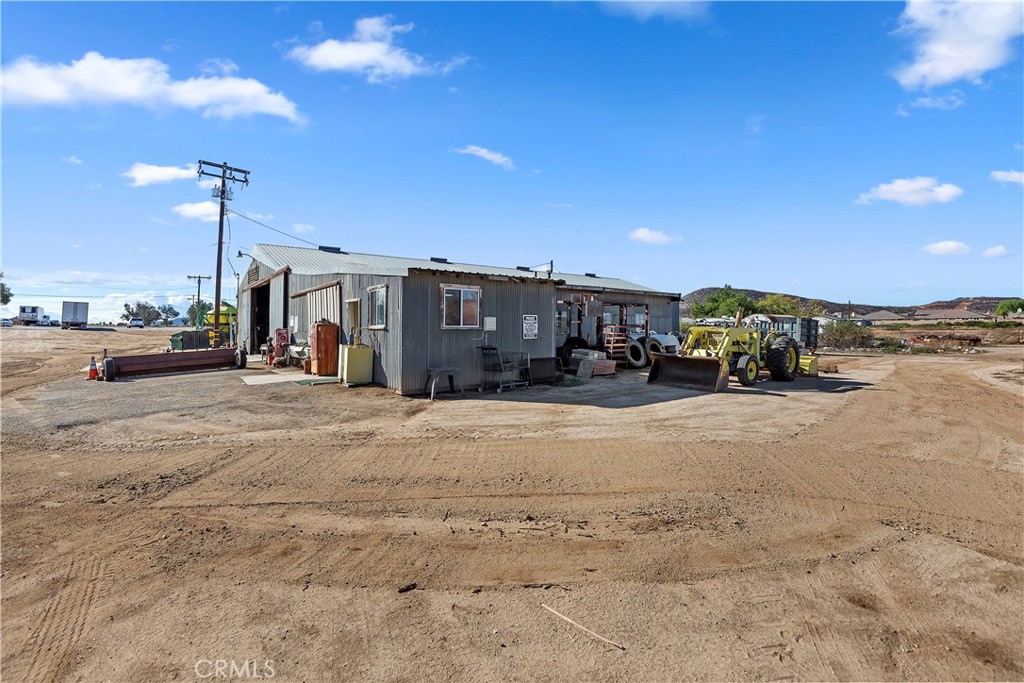 27860 Garbani Road Menifee, CA 92584 - Photo 4 of 10