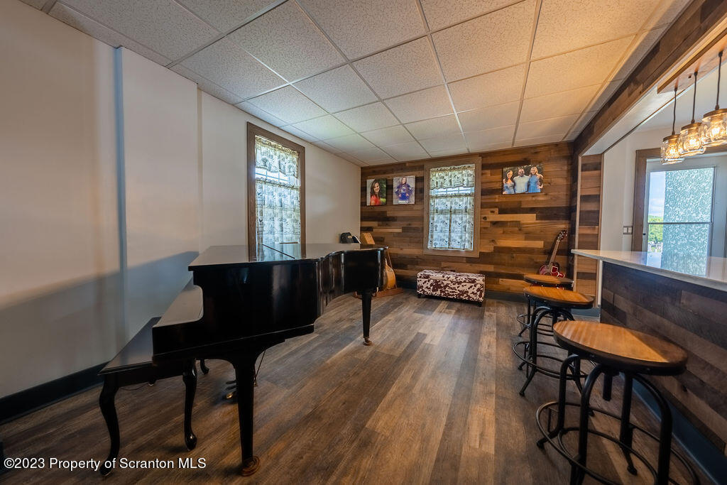 517 Moosic Road Old Forge, PA 18518 - Photo 8 of 42 Gallery Image 8