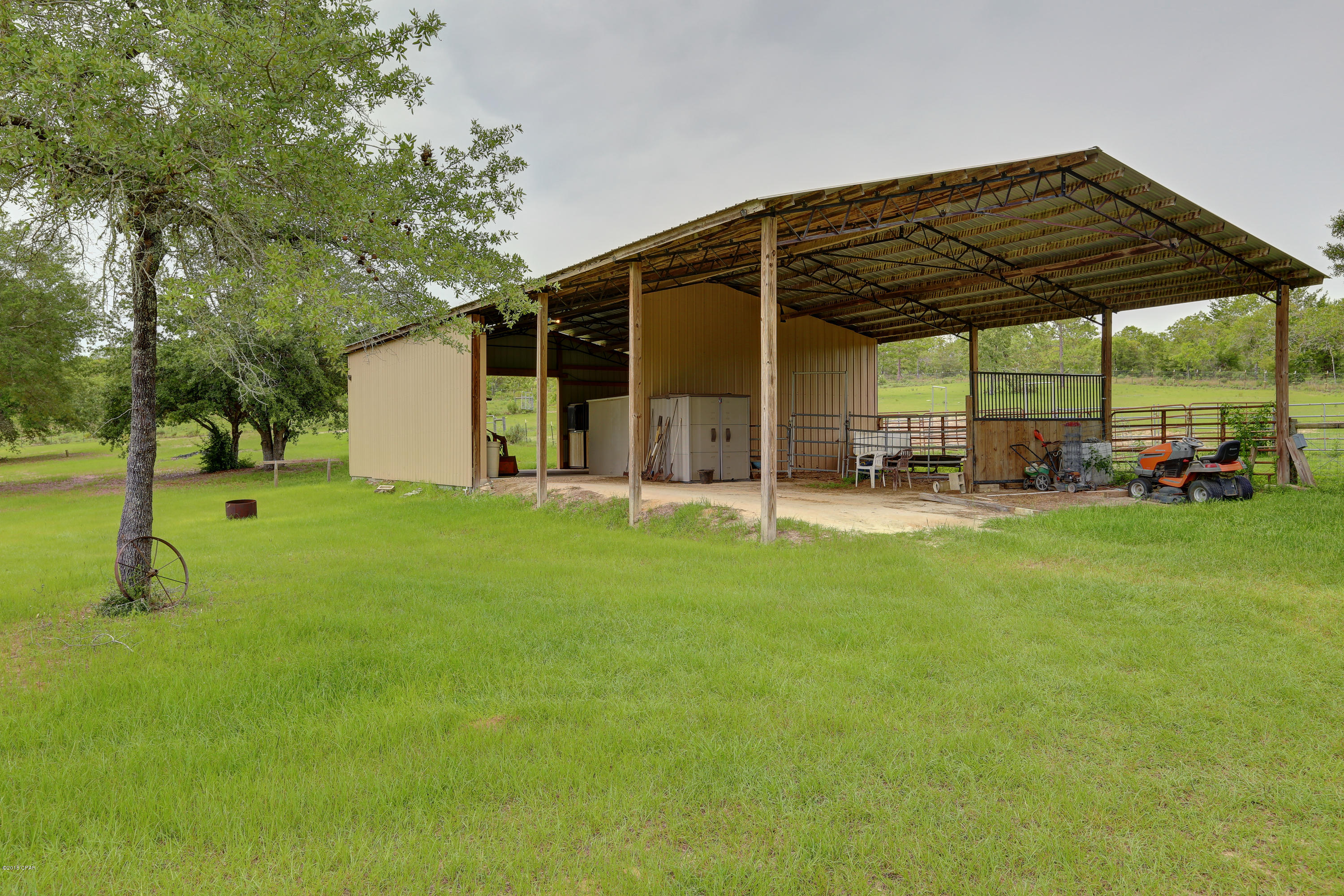 3426 Twin Pond Road Vernon, FL 32462 - Photo 2 of 22 Gallery Image 2
