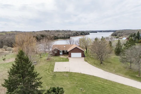 $489,900 | 5795 109th Avenue Northeast, Spicer, MN 56288