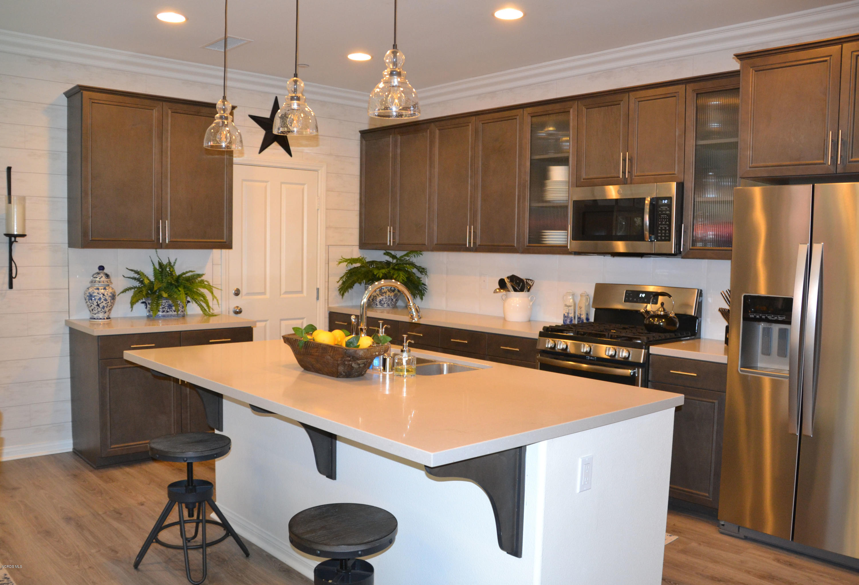 181 Stagetrail Road Camarillo, CA 93010 - Photo 4 of 22 Kitchen 1