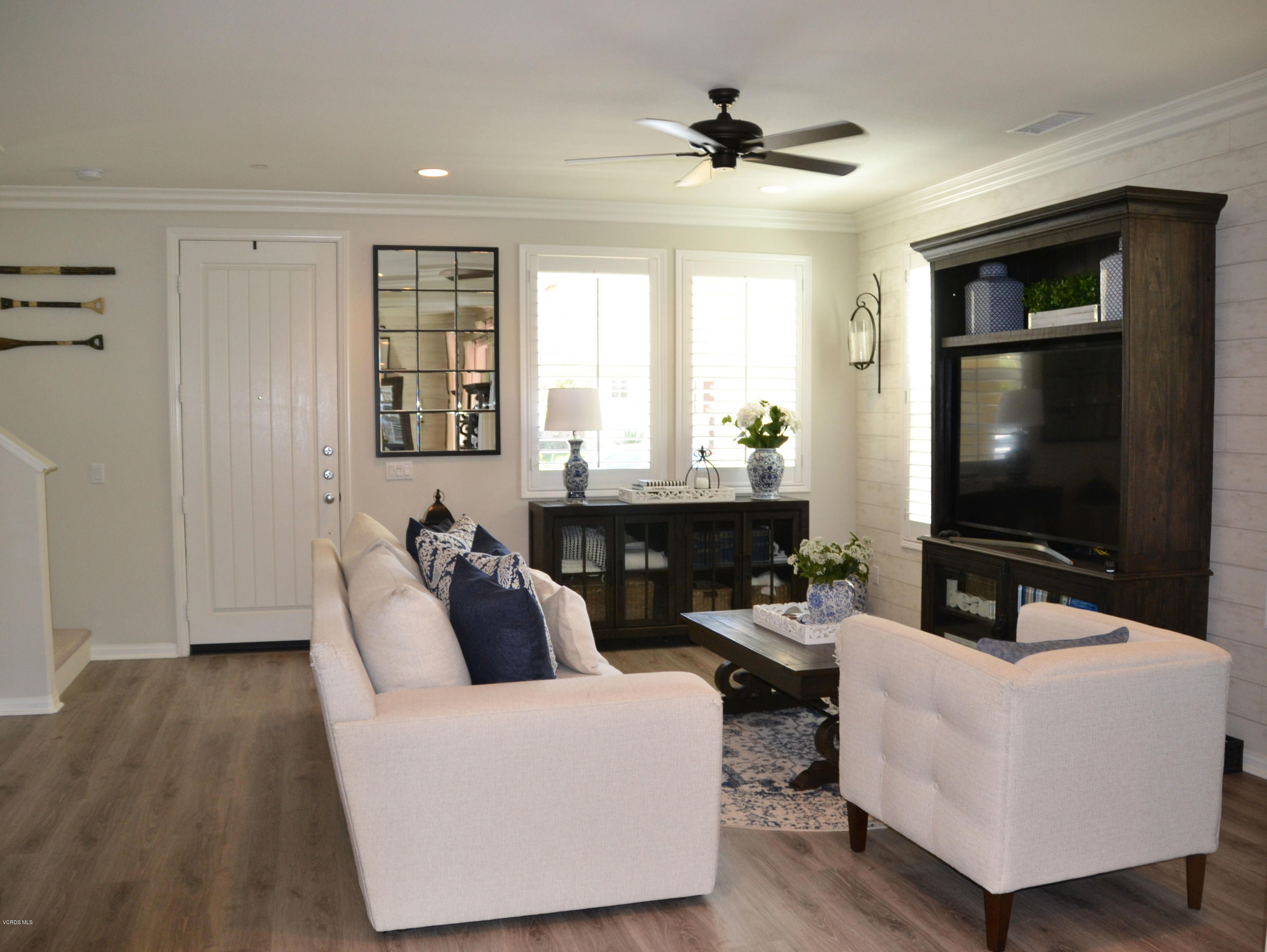 181 Stagetrail Road Camarillo, CA 93010 - Photo 7 of 22 Living Room 2