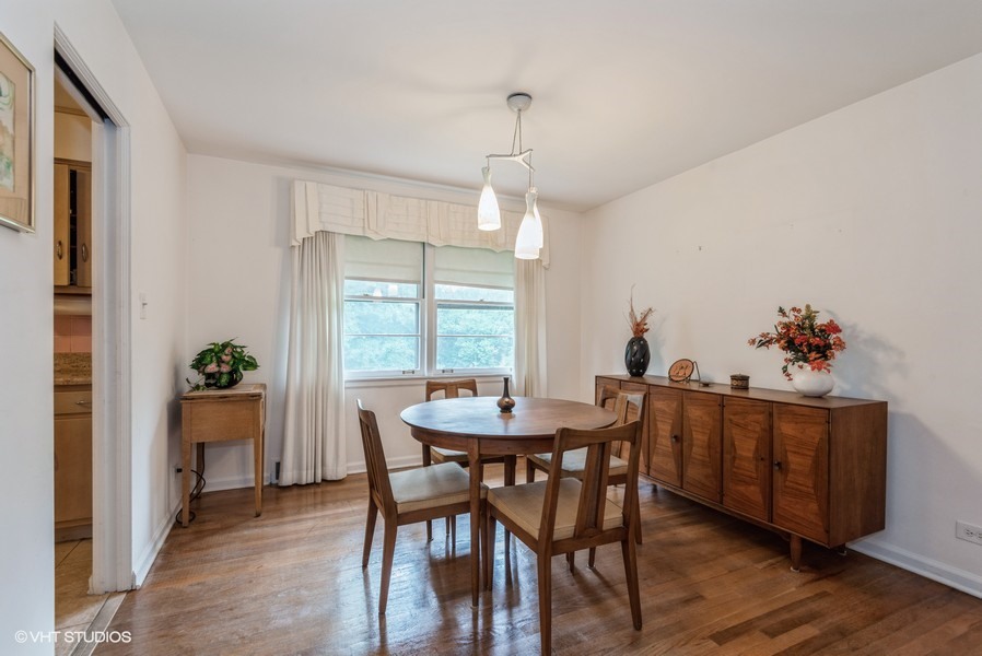 9025 East Prairie Road Evanston, IL 60203 - Photo 5 of 11