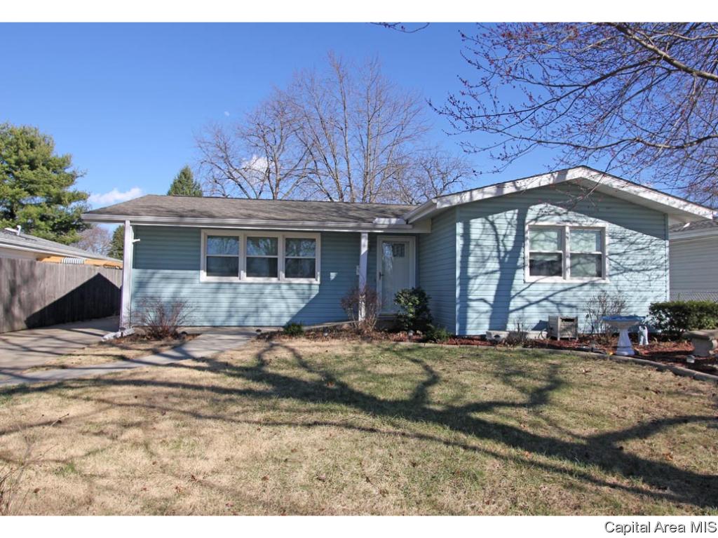1840 Wolfe Street Springfield, IL 62702 - Photo 1 of 28