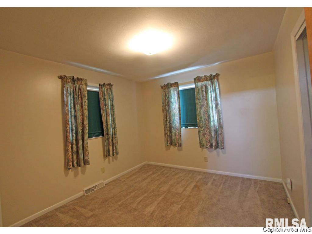 1840 Wolfe Street Springfield, IL 62702 - Photo 14 of 28