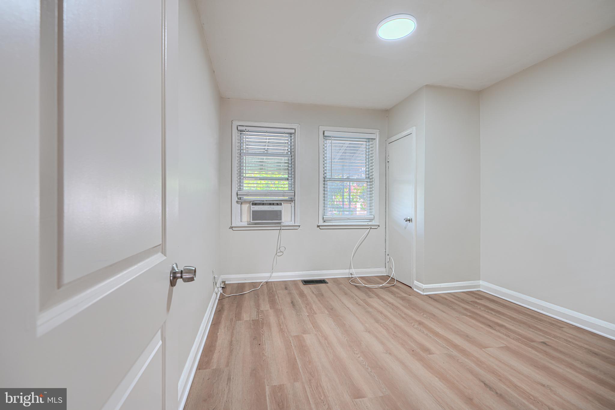 2976 Cornwall Road Dundalk, MD 21222 - Photo 8 of 23