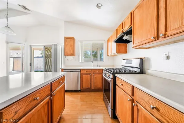 $1,990 | 11000 Vallerosa Street, Las Vegas, NV 89141