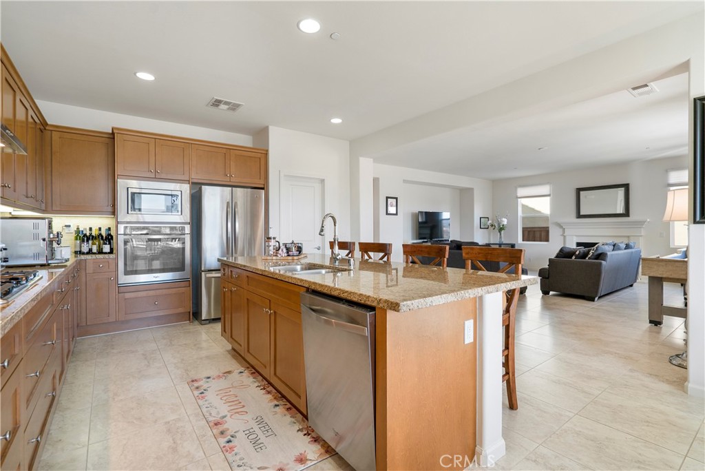 3126 Vista Terrace Riverside, CA 92503 - Photo 9 of 39