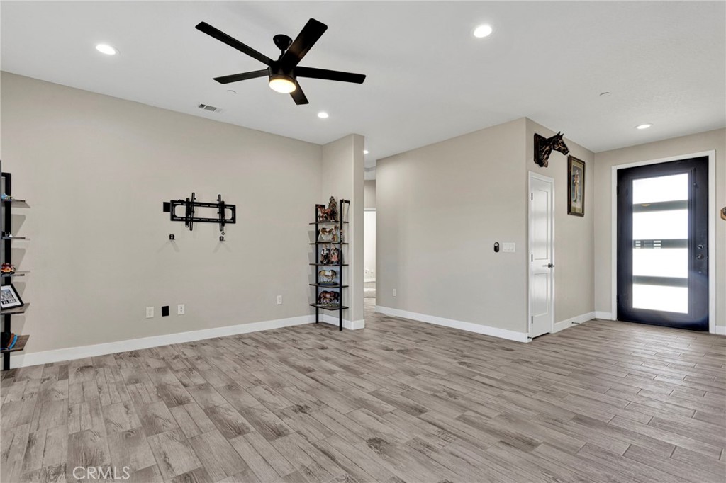 9831 Buttemere Road Phelan, CA 92371 - Photo 8 of 30