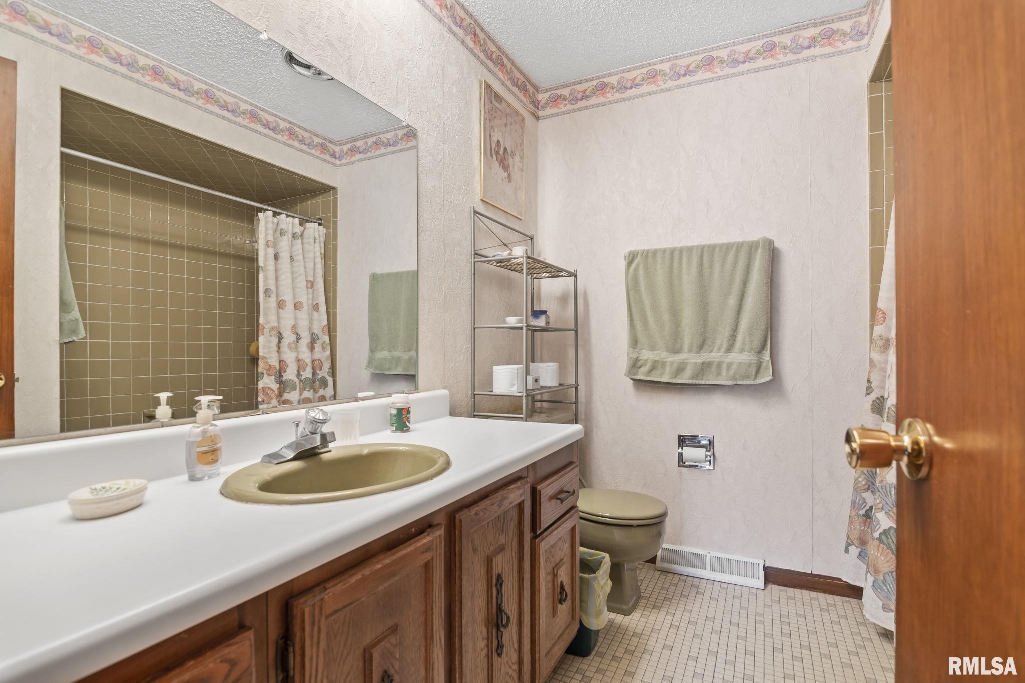 2515 West Lawrence Avenue Springfield, IL 62704 - Photo 32 of 43