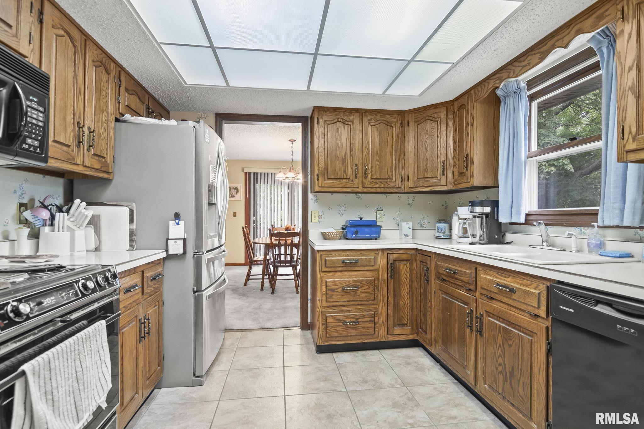 2515 West Lawrence Avenue Springfield, IL 62704 - Photo 10 of 43