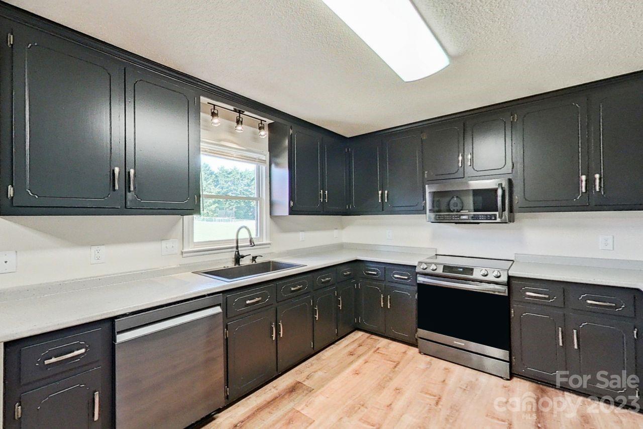 2466 Cold Springs Road Concord, NC 28025 - Photo 16 of 37 Gallery Image 16
