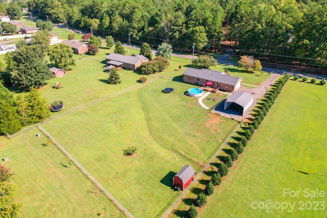 2466 Cold Springs Road Concord, NC 28025 - Photo 7 of 37 Gallery Image 7